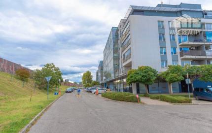 -REZERVOVANÉ-   Luxusný 2-izbový byt + 2 balkóny, 73 m², Hrachová ul. 