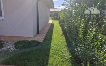 Novostavba - bungalov 100 m2 v obci Košeca, pozemok 800 m2