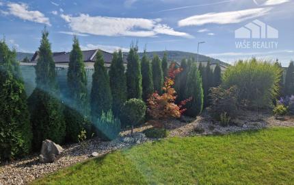 Novostavba - bungalov 100 m2 v obci Košeca, pozemok 800 m2