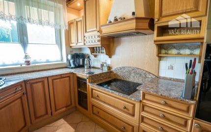 Krásny 7-izbový RD, 328 m² + 1389 m² pozemok, Trebostovo, okres Martin