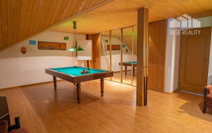 Krásny 7-izbový RD, 328 m² + 1389 m² pozemok, Trebostovo, okres Martin