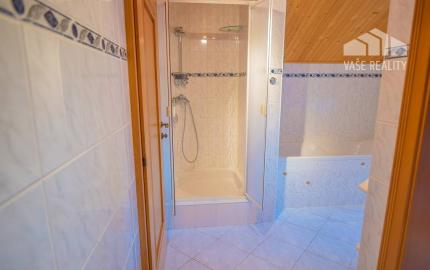 Krásny 7-izbový RD, 328 m² + 1389 m² pozemok, Trebostovo, okres Martin