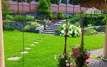 Krásny 7-izbový RD, 328 m² + 1389 m² pozemok, Trebostovo, okres Martin