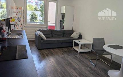 Predaj 3 izbový moderný byt v centre s balkónom