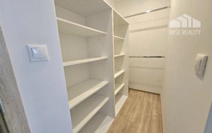 PRENÁJOM Bánovce nad Bebravou/1,5 IZBOVÝ BYT/2x BALKÓN/PIVNICA