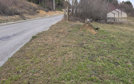 STAVEBNÝ POZEMOK 1334 m2 + VEĽKÁ ZÁHRADA 900 m2 TRENČIANSKE MITICE