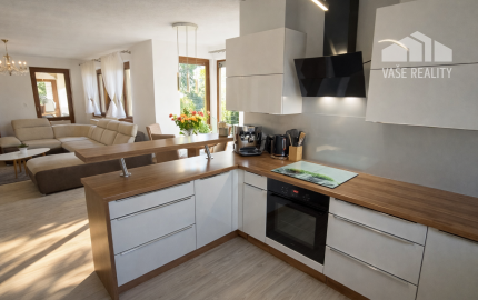 Novinka! Rodinný dom s bazénom v lukratívnej lokalite - Nitra - Prameň