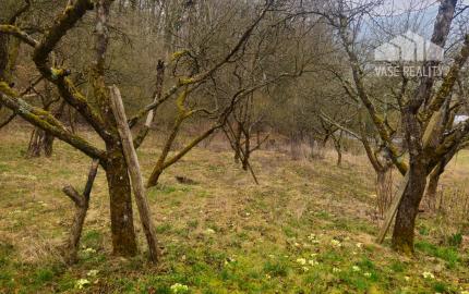 Chatka so záhradou - 758 m2 Trenčianske Teplice