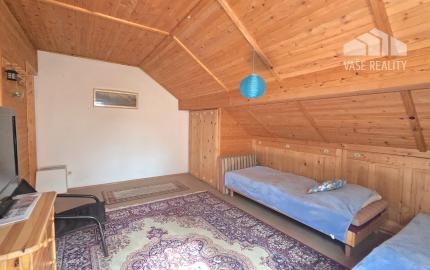 Rekreačný dom – murovaná chata s krbom, kanalizáciou a novou strechou, Dobrá Voda