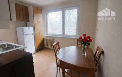 Svetlý 2-izbový byt s balkónom v žiadanej lokalite – Staničná ulica, Piešťany – 49,3 m²