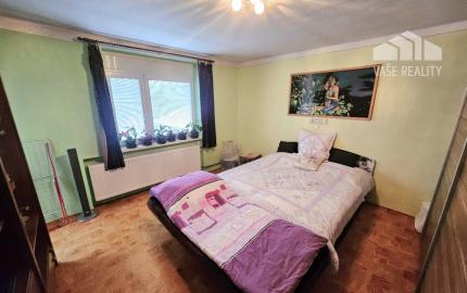 RODINNÝ DOM-HORNÉ OZOROVCE-POZEMOK 566 m2- 3,5 IZBOVÝ/ GARÁŽ