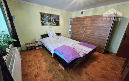 RODINNÝ DOM-HORNÉ OZOROVCE-POZEMOK 566 m2- 3,5 IZBOVÝ/ GARÁŽ