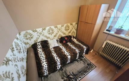 RODINNÝ DOM-HORNÉ OZOROVCE-POZEMOK 566 m2- 3,5 IZBOVÝ/ GARÁŽ