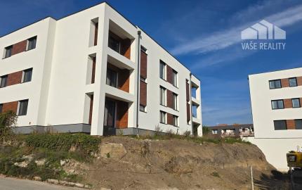 3i BYT 70m² balkón 5m², garáž + parkovacie miesto, novostavba BANKA