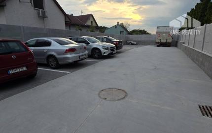 3i BYT 70m² balkón 5m², garáž + parkovacie miesto, novostavba BANKA