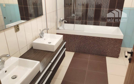 SKVELÁ PONUKA!!! 5 izbový rodinný dom s garážou, Moravany nad Váhom