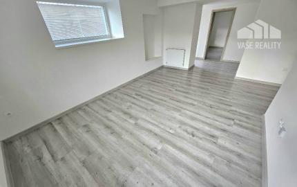 3 izbový byt Bánovce nad Bebravou / CENTRUM-SEVER / POZEMOK 77m2