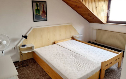 Na prenájom 2 izbový byt s parkovaním Pod Párovcami, Piešťany.