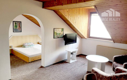 Na prenájom 2 izbový byt s parkovaním Pod Párovcami, Piešťany.