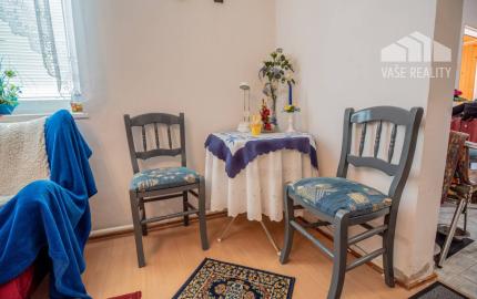 Útulný rodinný dom s garážou a krbom v pokojnej obci Závod – len 45 km