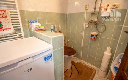 Útulný rodinný dom s garážou a krbom v pokojnej obci Závod – len 45 km