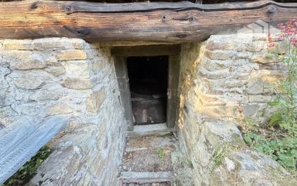 Chata pred dokončením, pozemok 770 m2, Horná Maríková