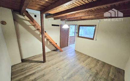 PRENÁJOM záhradná chata s pozemkom-BÁNOVCE NAD BEBRAVOU-284 m2