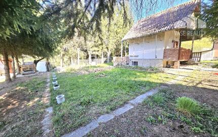 PRENÁJOM záhradná chata s pozemkom-BÁNOVCE NAD BEBRAVOU-284 m2