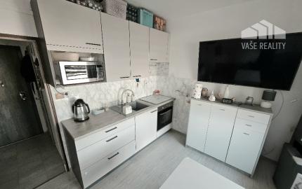 1 izbový byt Bánovce nad Bebravou 34 m2/CENTRUM-STRED/BALKÓN/