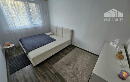 PRENÁJOM Bánovce nad Bebravou/3 IZBOVÝ BYT/DUBNIČKA/LOGGIA/PIVNICA