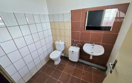 Komerčný areál pri hlavnom ťahu –Bánovce nad Bebravou 2466m2