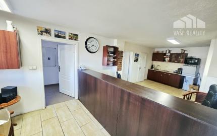 Komerčný areál pri hlavnom ťahu –Bánovce nad Bebravou 2466m2