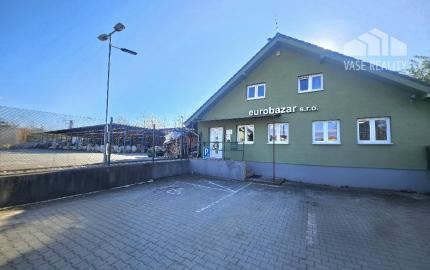 Komerčný areál pri hlavnom ťahu –Bánovce nad Bebravou 2466m2