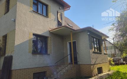 Domov aj podnikanie na jednom mieste | 5-izbový rodinný dom pri Púchov