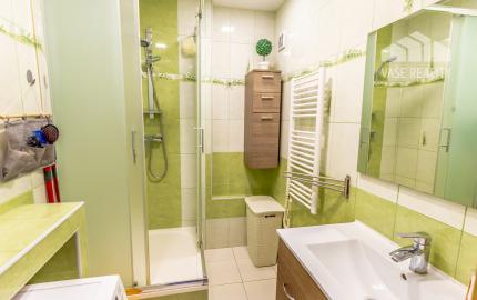 Na predaj 3-izbový byt po čiastočnej rekonštrukcii, s balkónom, komorou a pivnicou, Šaľa - Veča