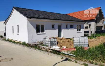 Novostavba rodinného domu-bungalov, Sokolovce