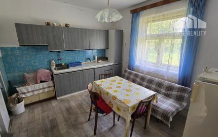 Prašník – Grnča | Malebná chalupa so stodolou a pozemkom 1 616 m²