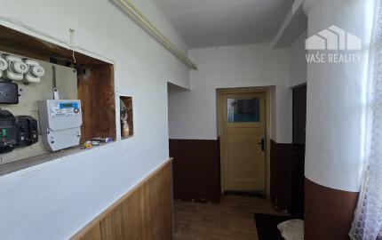 Prašník – Grnča | Malebná chalupa so stodolou a pozemkom 1 616 m²