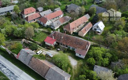 Prašník – Grnča | Malebná chalupa so stodolou a pozemkom 1 616 m²