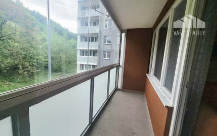 2 - izbový byt Trenčianske Teplice 47m2 + balkón