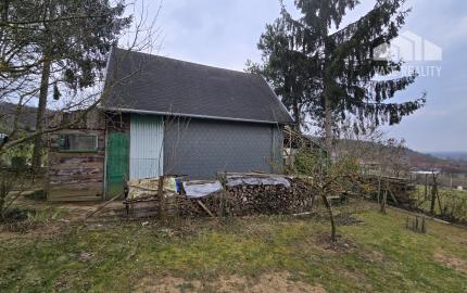 Pozemok s chatkou a nádherným výhľadom v Sokolovciach | 645 m² | elektrina | pokoj a príroda