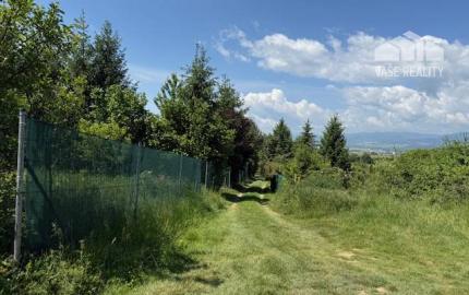 Záhrada 407 m2 s podpivničenou základovou doskou, Soblahov