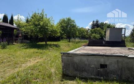 Záhrada 407 m2 s podpivničenou základovou doskou, Soblahov