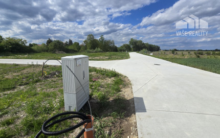 PREDAJ STAVEBNÝ POZEMOK 634 M² BOROVCE /VODA, ELEKTRINA, KANALIZÁCIA/
