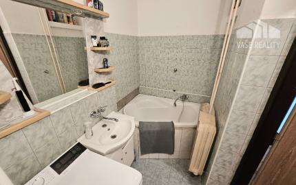 3 izbový byt Bánovce nad Bebravou/ CENTRUM/ LOGGIA / PIVNICA