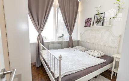 Na predaj elegantný a moderný 2-izbový byt po kompletnej rekonštrukcii + parkovacie státie, Vlčie Hrdlo, Ružinov
