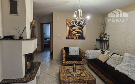 6 izbový rodinný dom v obci Mikušovce  , pozemok 1048 m2