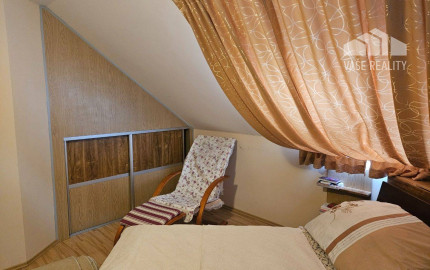 6 izbový rodinný dom v obci Mikušovce  , pozemok 1048 m2