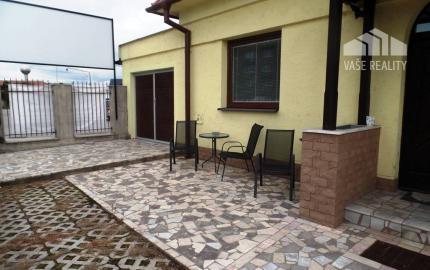 Na prenájom administratívna budova 160 m2 s garážou - Nové Mesto nad Váhom