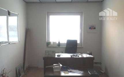 Na prenájom administratívna budova 160 m2 s garážou - Nové Mesto nad Váhom